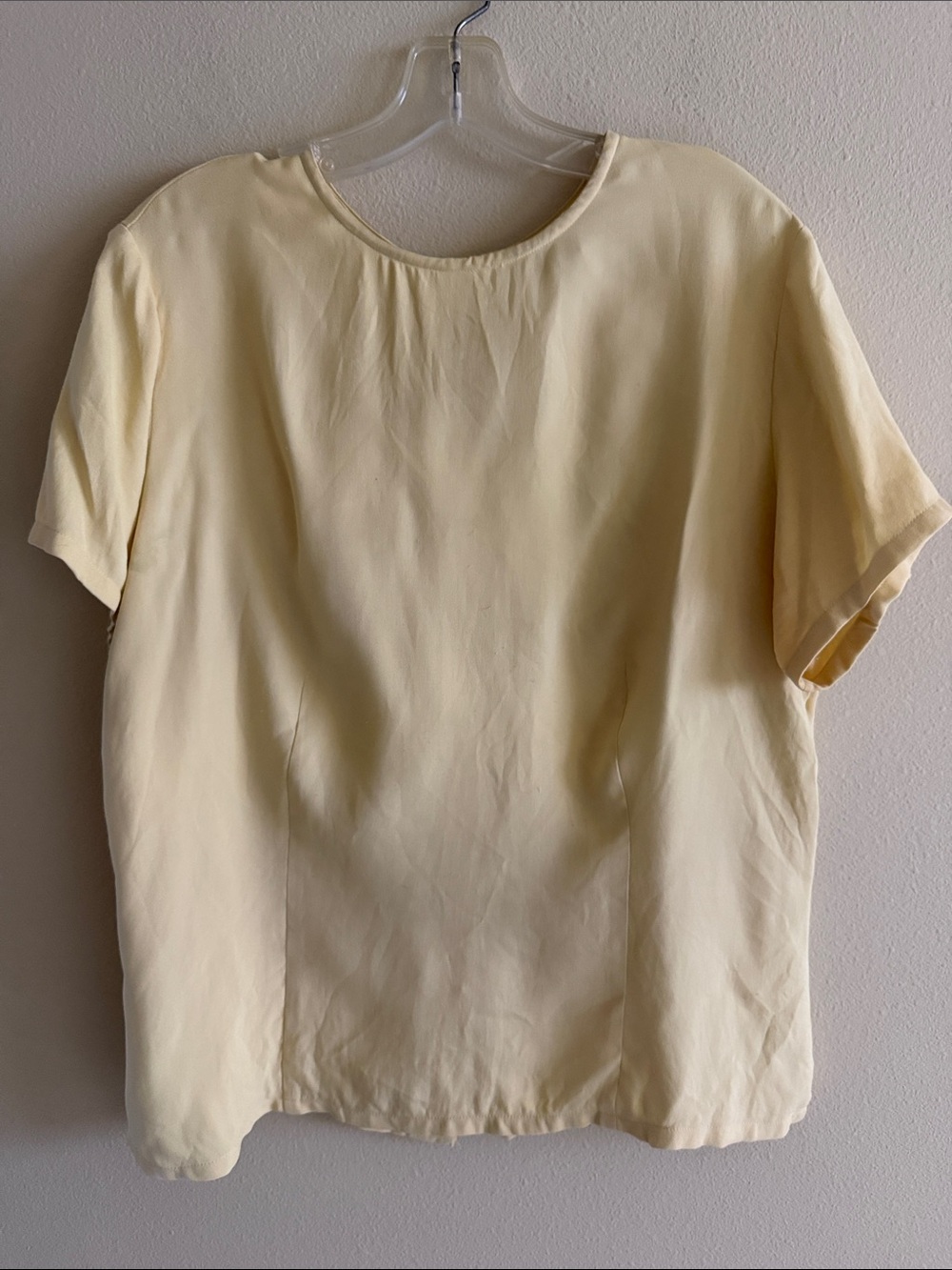 Studio 121 Short-Sleeve Silk Blouse in Pale Yellow